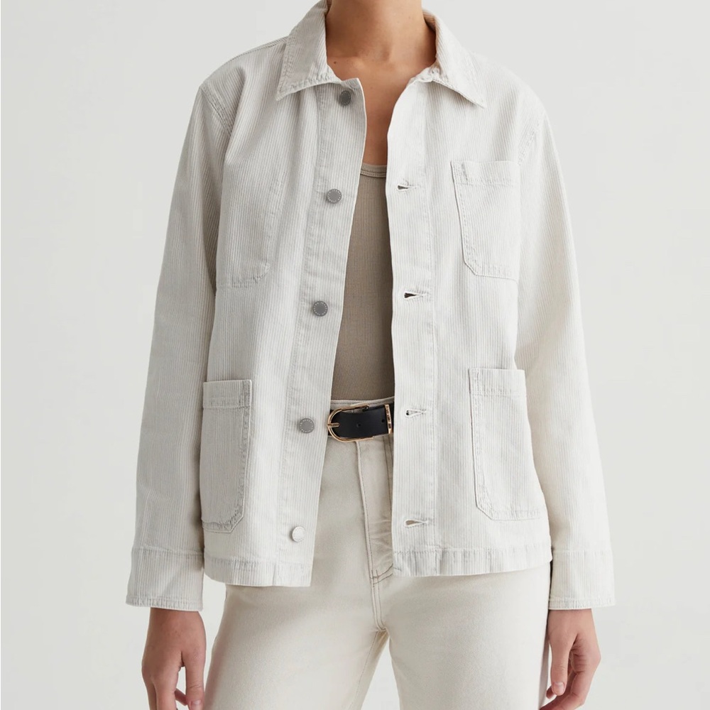 AG Adriano Goldschmied Corey Jacket
Utility Jacket lightweight and relaxed fit
